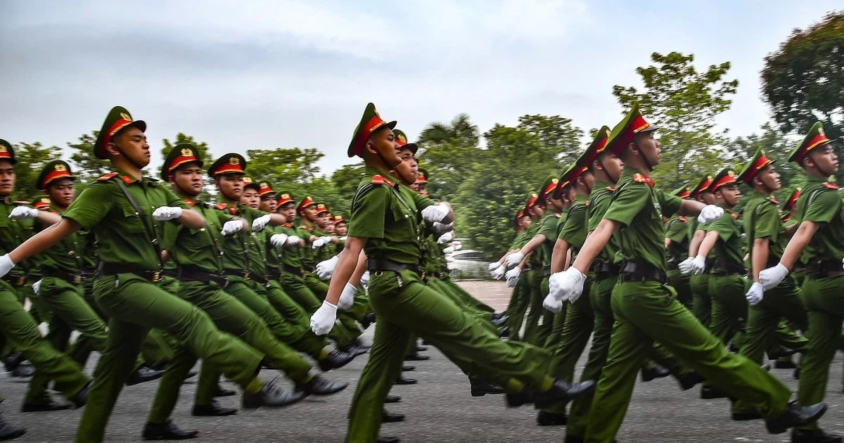 Hà Nội hỗ trợ mỗi người thuộc lực lượng vũ trang, Toà án, Viện kiểm sát từ 2,5 đến 5 triệu đồng/tháng