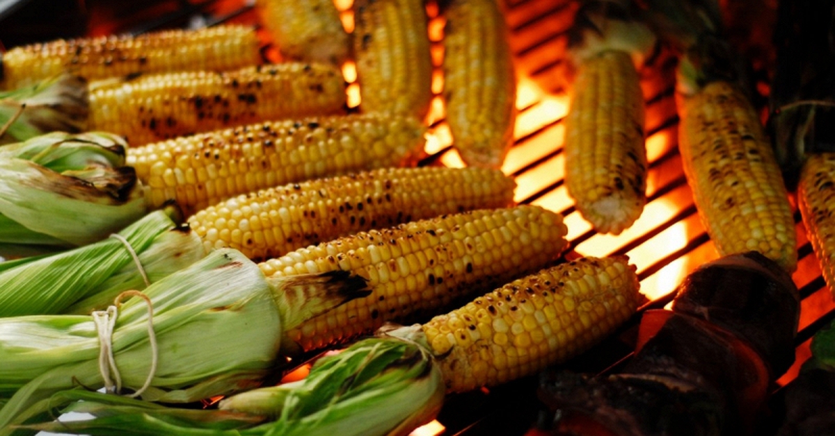 Ngô ngọt hay ngô nếp: Lượng calo chênh lệch gấp 10 lần, chọn loại nào để giảm cân hiệu quả?
