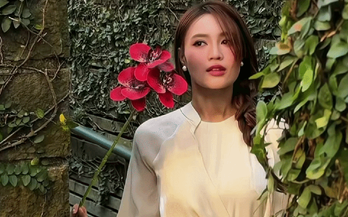 Ngọc nữ độc thân đắt giá của Vbiz: U40 vẫn đẹp bất chấp thời gian, ở biệt thự khu giàu nhất TP.HCM