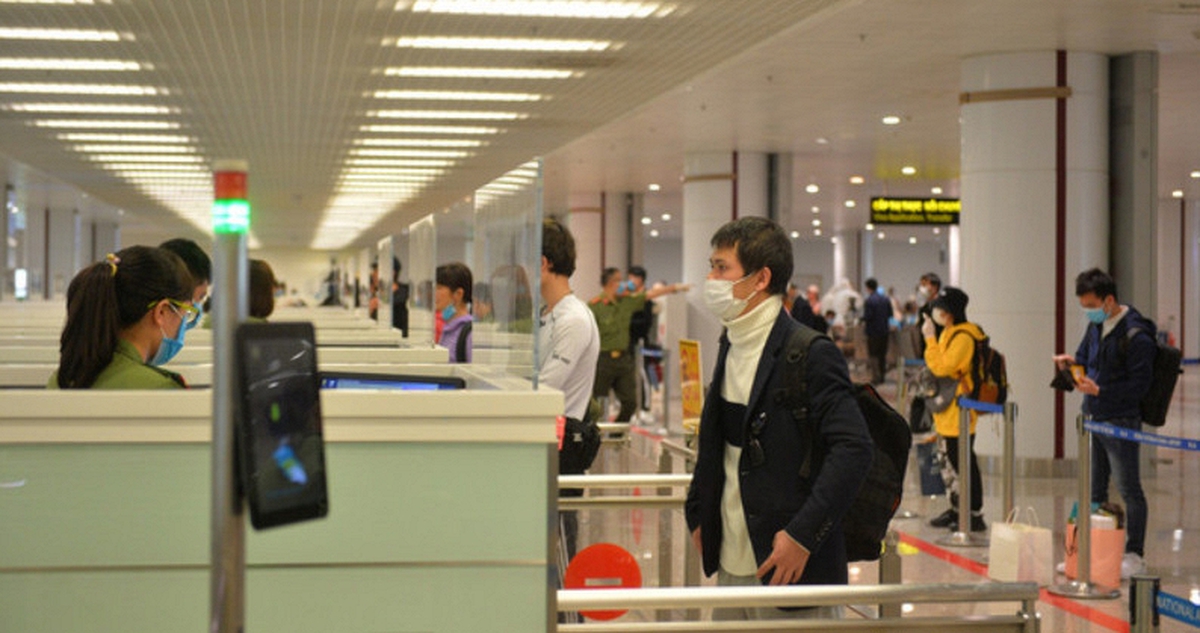 Cảnh báo đặc biệt với người đi nước ngoài có nhiều ảnh chụp màn hình trong điện thoại