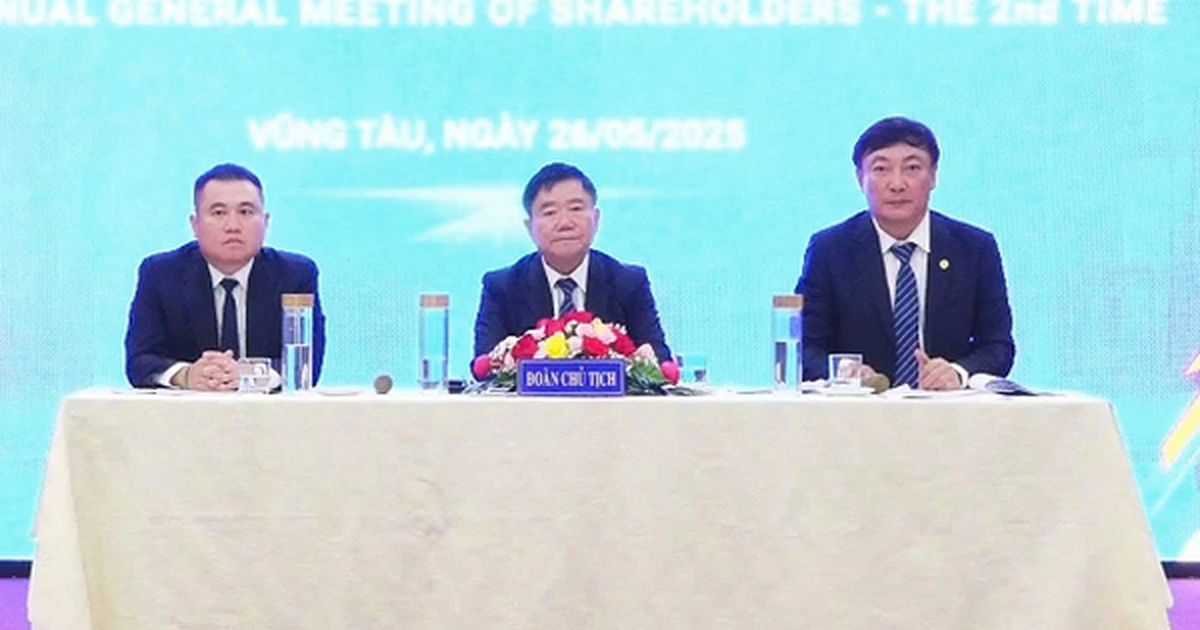 Gia đình Chủ tịch Hodeco liên tục bị bán giải cấp cổ phiếu