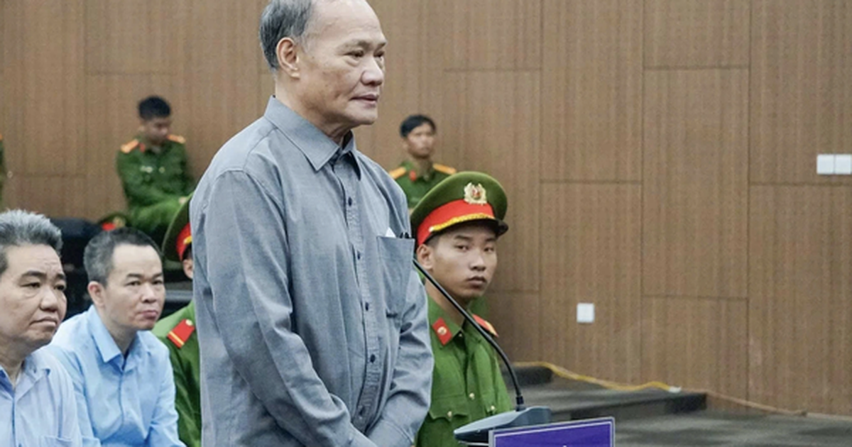 Nhận 200.000 USD, cựu Thứ trưởng Hoàng Văn Thắng nghĩ "mình làm tốt, anh em cảm ơn thì nhận"