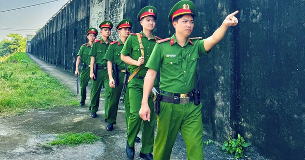 Các cán bộ, chiến sĩ thuộc diện này sẽ nhận được khoản hỗ trợ 5 triệu đồng/tháng từ 1/4