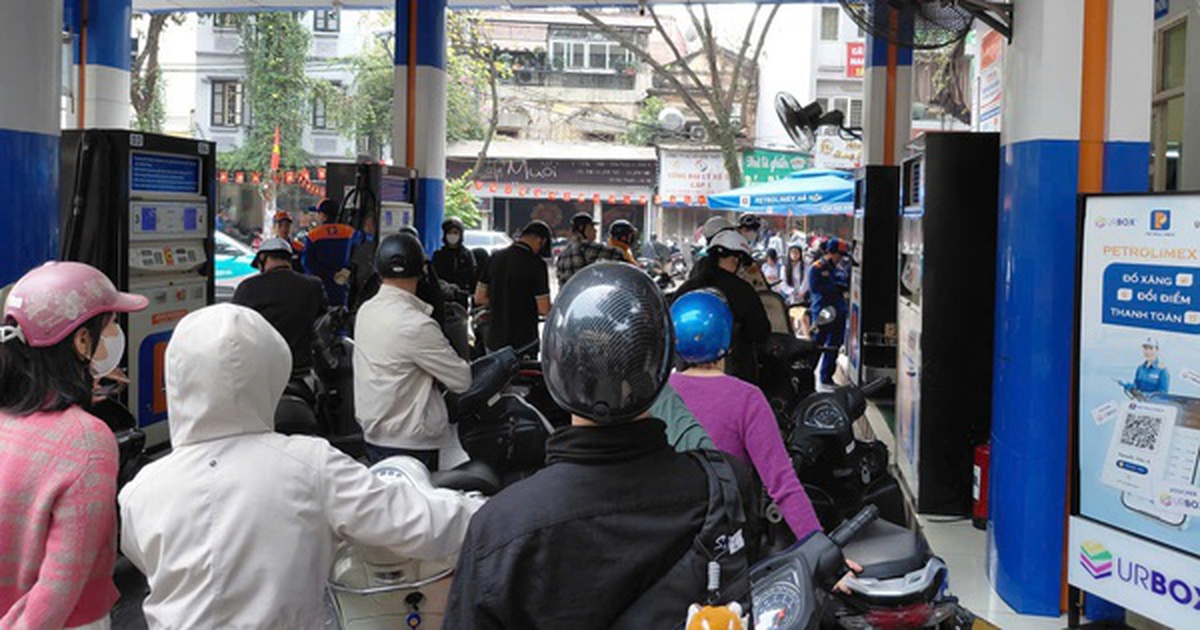 Bộ Công Thương lên tiếng về nguồn cung xăng dầu, hoạt động của 2 nhà máy Dung Quất và Nghi Sơn