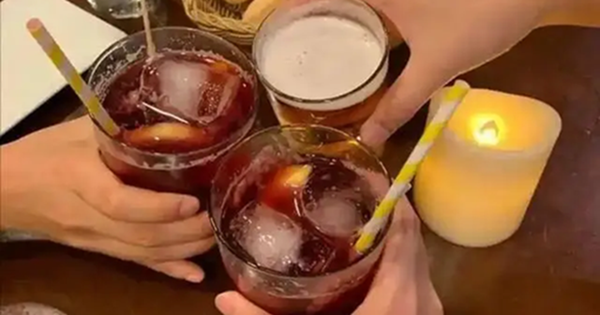 Cứ 3 giây lại có 1 người bị đột quỵ, bác sĩ nhắc nhở: Thà ăn thêm thịt còn hơn ăn nhiều 5 thực phẩm này