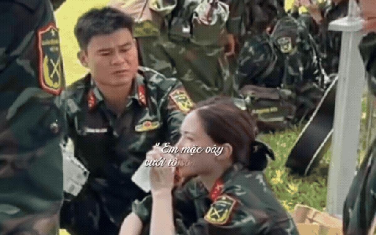 Thì ra không có máy quay, Hoà Minzy và chồng Đại uý đối xử với nhau như thế này