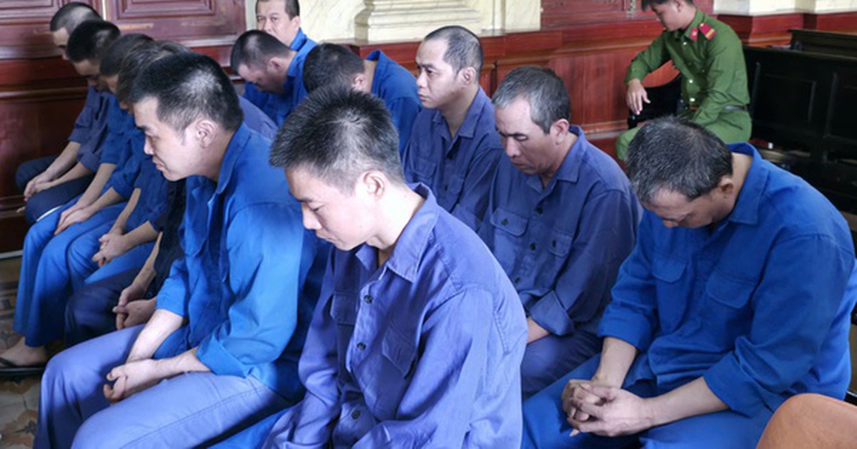 Vụ án "bán đường" tại Khu Công nghệ cao TPHCM: 12 bảo vệ hầu tòa