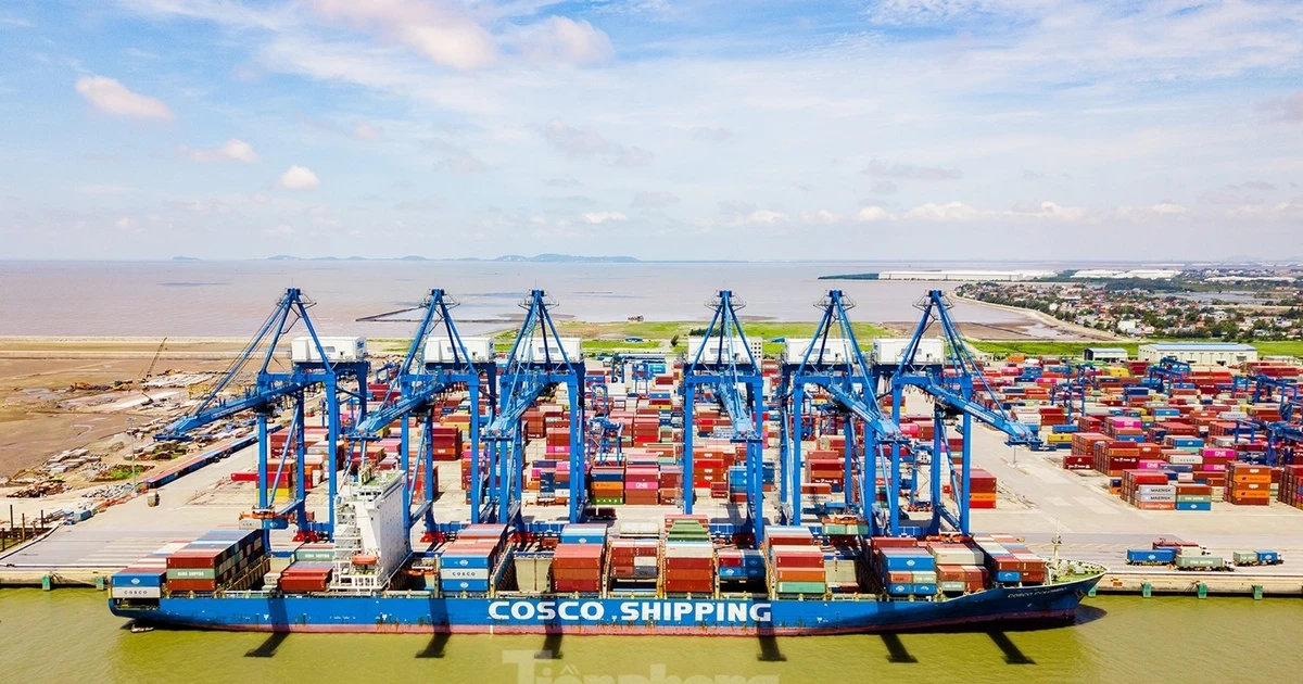 Xung đột Trung Đông đẩy chi phí đường sắt, hàng không và logistics tăng