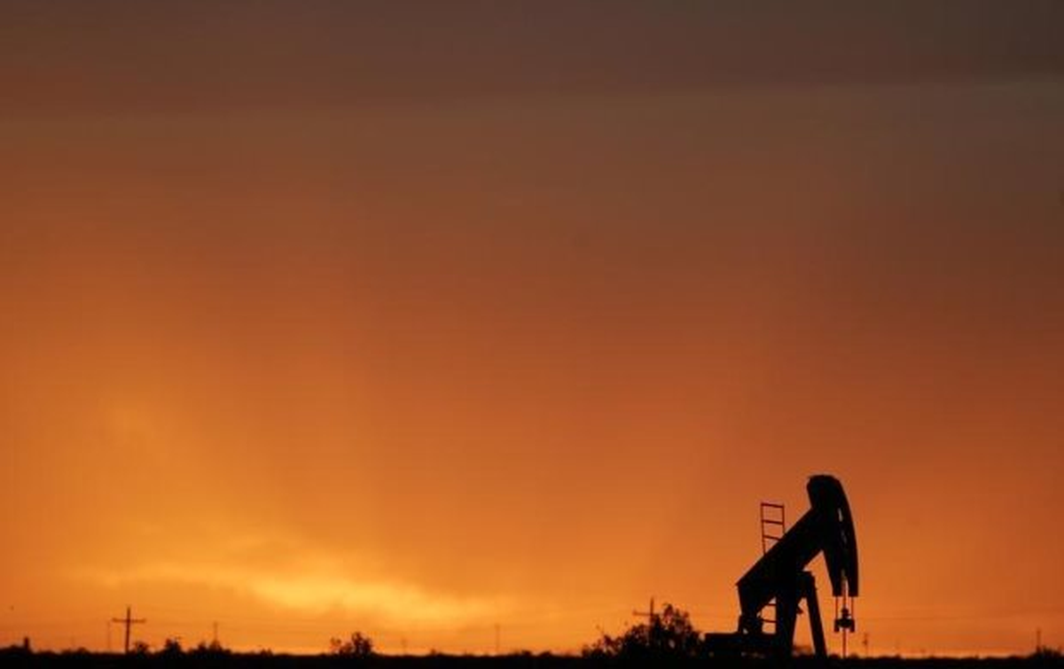 G7 vừa tung động thái khẩn, giá dầu thô lập tức giảm 15 USD trong chưa đầy 2 giờ