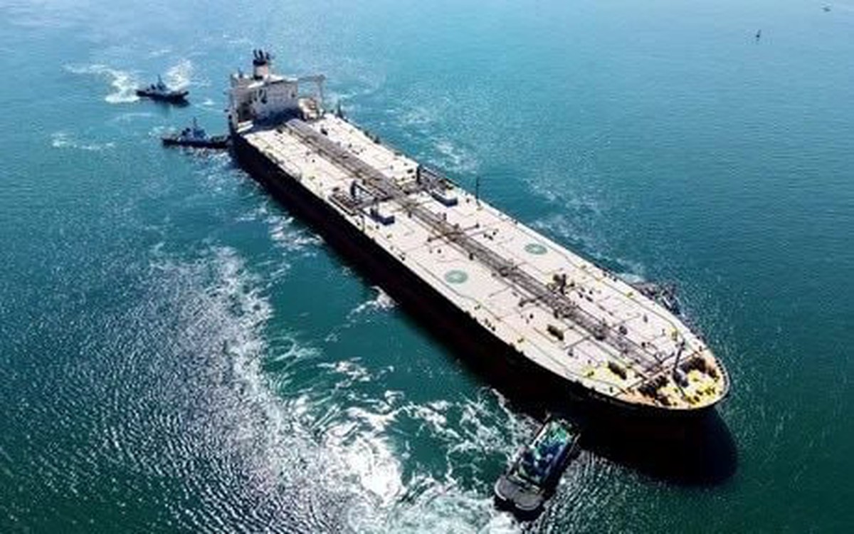 Lượng dầu thô tích trữ ngoài khơi Trung Quốc tăng vọt kỷ lục, tạo vùng đệm cung ứng quan trọng cho các nhà máy lọc dầu tư nhân nội địa.