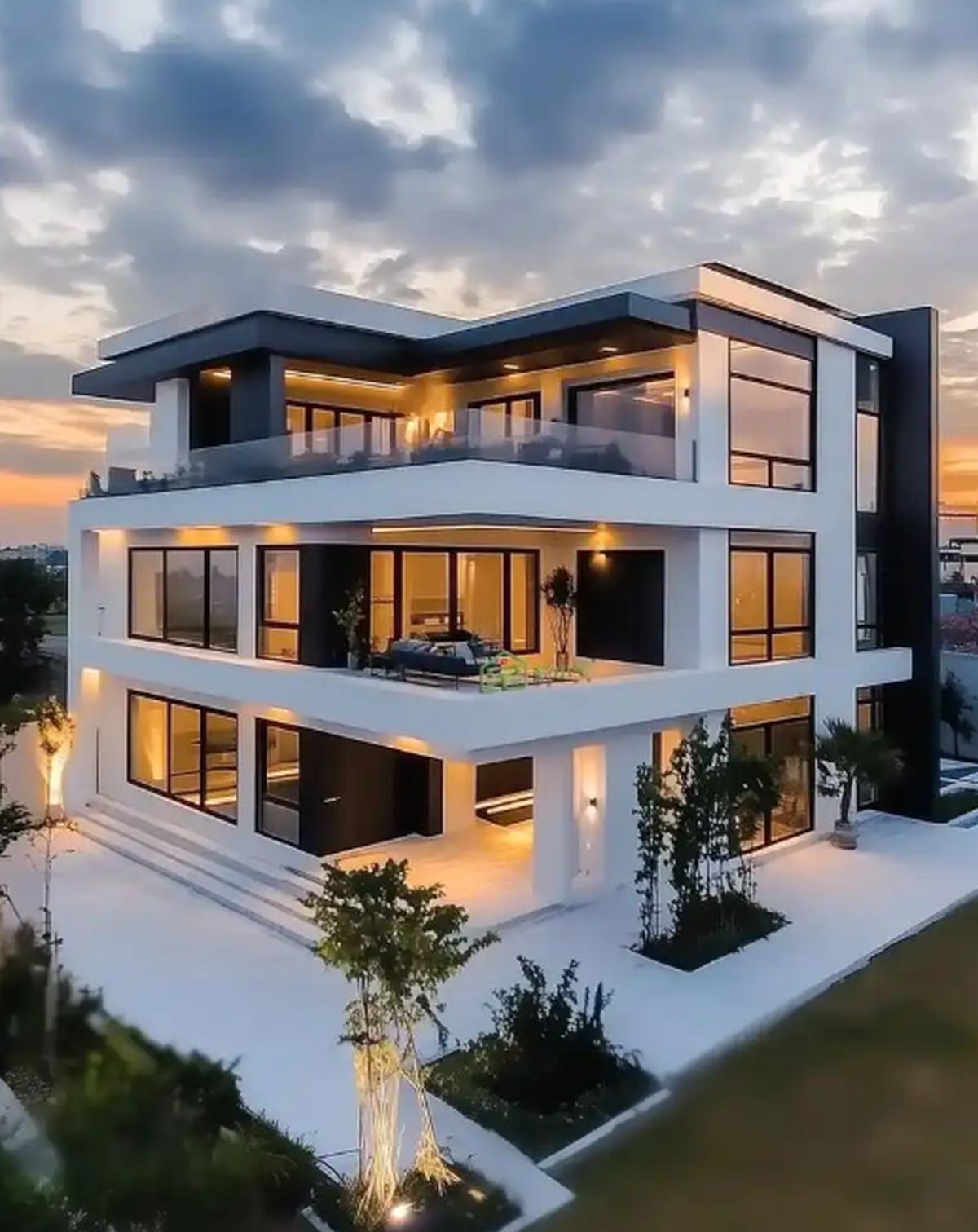 Mua được biệt thự phát mãi giá hời, chủ nhà vừa sửa nhà xong liền bị yêu cầu nộp gần 2 tỷ đồng phí quản lý: "Không thanh toán sẽ bị cắt điện nước"