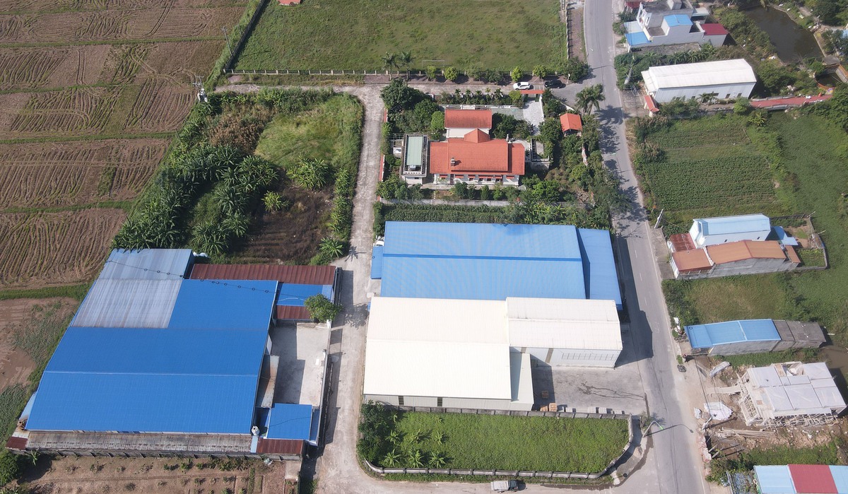 Xưởng giày trái phép "mọc" giữa khu dân cư ở Hưng Yên: Vì sao chưa bị xử lý?