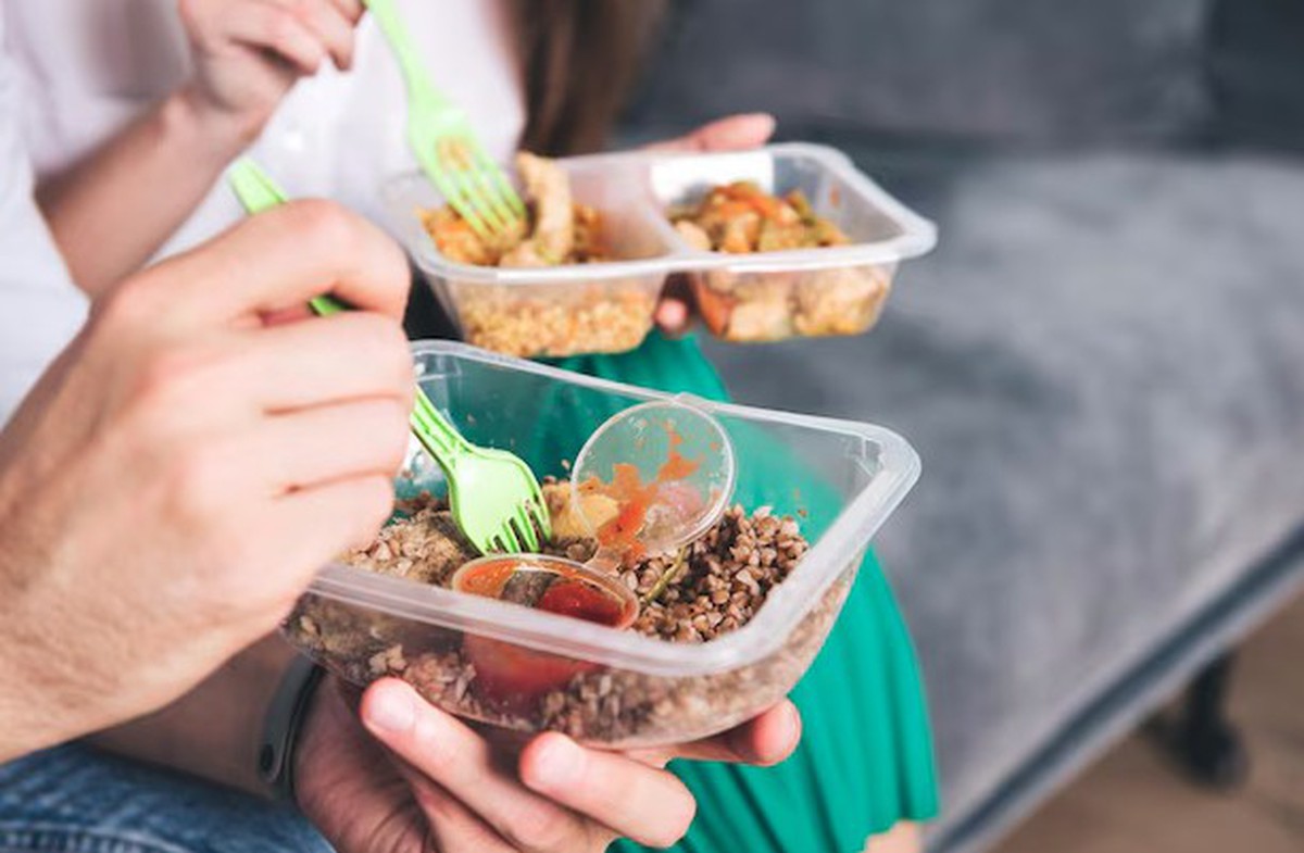 Bác sĩ kêu gọi: Đừng làm điều này vào bữa trưa!