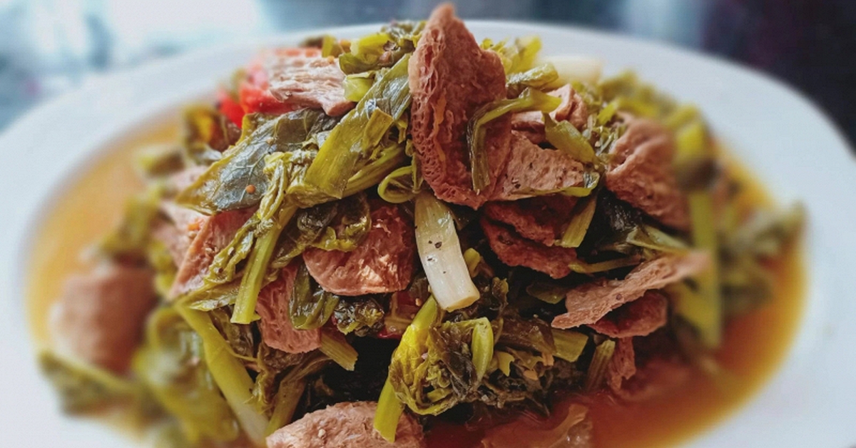 Bác sĩ chuyên khoa thận cảnh báo: Thận cực nhạy với 7 "kẻ thù" này, toàn món nhiều người Việt thích ăn