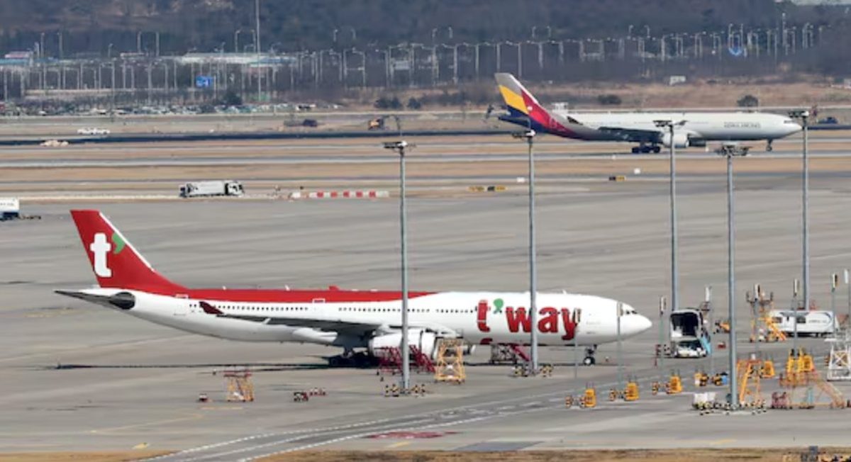 Nóng: Một hãng hàng không cho toàn bộ tổ tiếp viên nghỉ không lương 2 tháng vì quá khó khăn