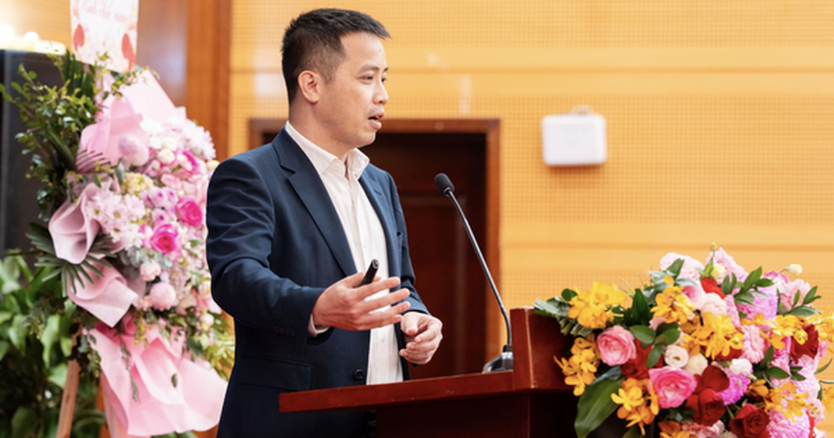 Phó tổng thư ký VCCI chỉ ra nghịch lý: "Doanh thu của doanh nghiệp tư nhân phần lớn đến từ tài chính, bất động sản, còn chế tạo rất ít"