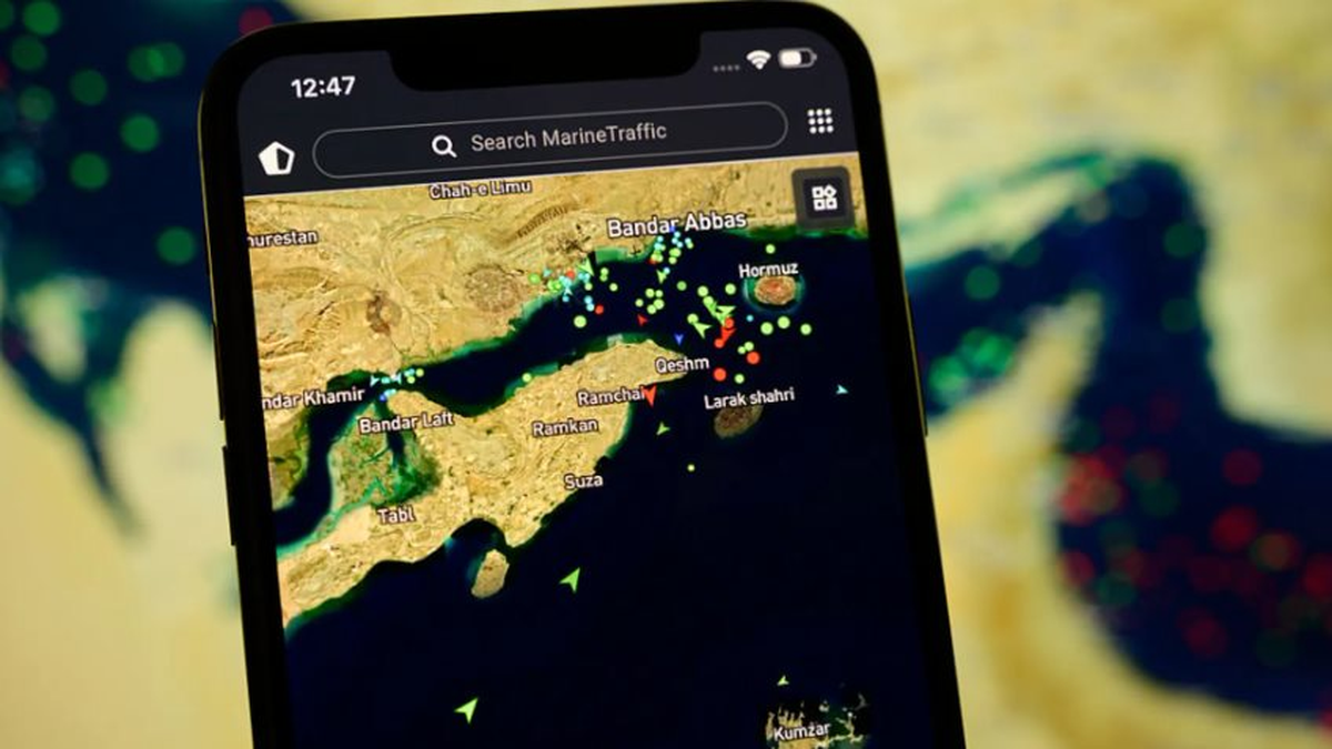 Mỹ chính thức phong tỏa eo biển Hormuz khi nào?