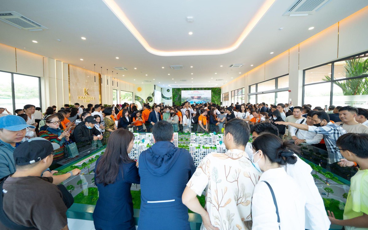 “Chen chân” tham quan căn hộ mẫu K-Home Avenue