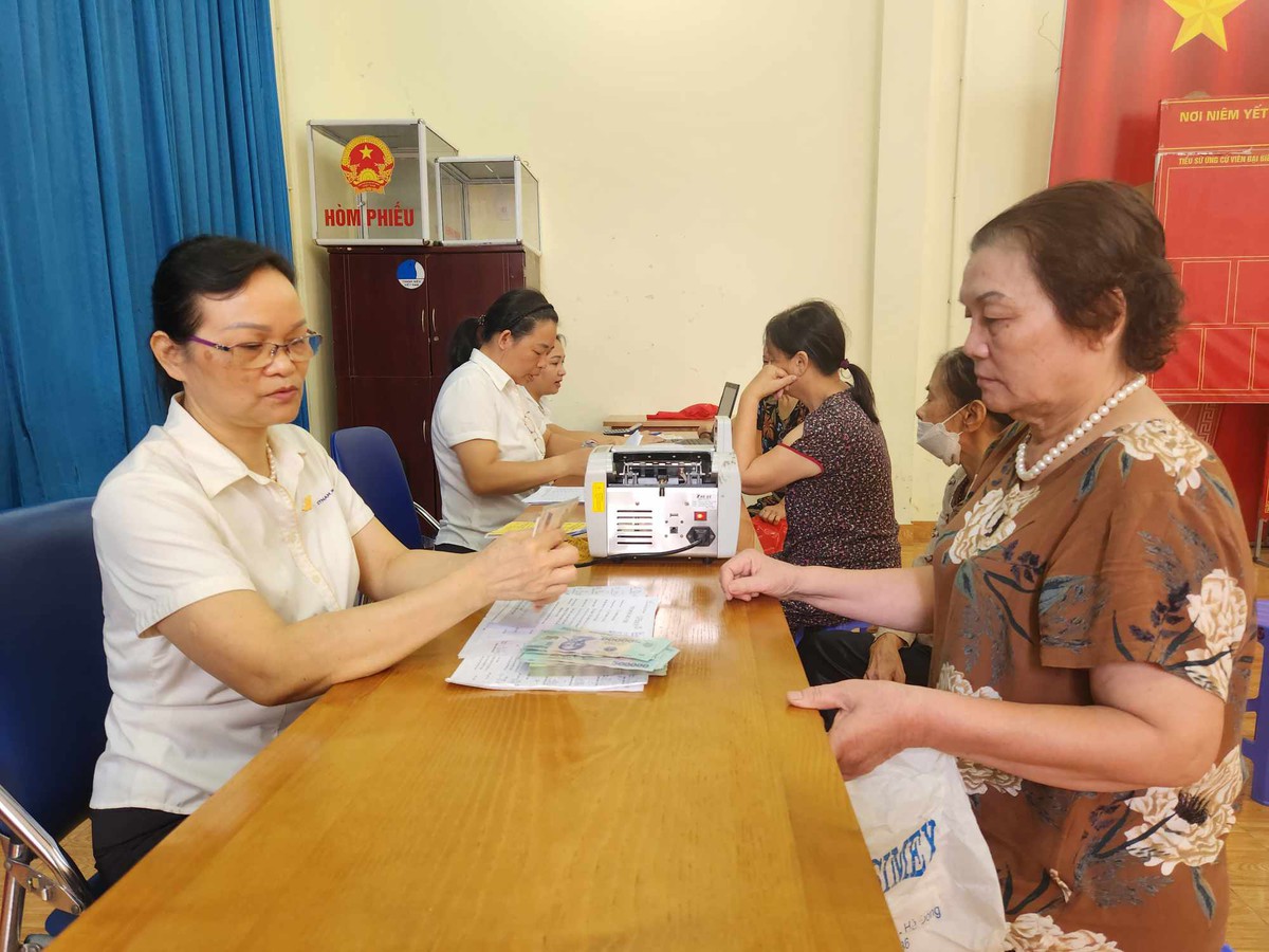 Đảng viên được đề xuất khoản tiền thưởng gần 38 triệu đồng nếu lương cơ sở tăng: Khi nào áp dụng?