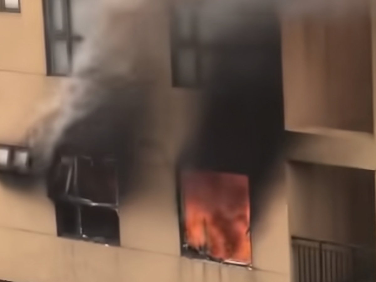 Cháy căn hộ chung cư ở Hà Nội