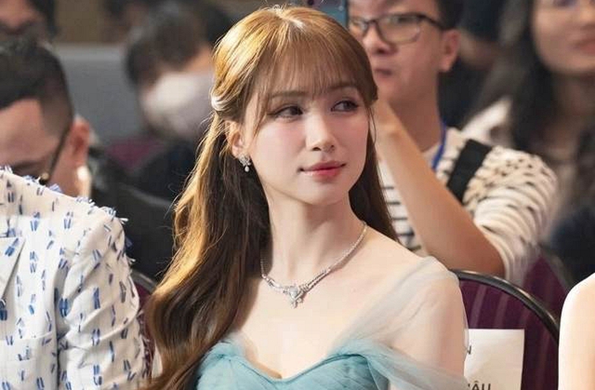 Hòa Minzy bán gấp nhà ở TP.HCM, cắt lỗ 800 triệu gây chú ý