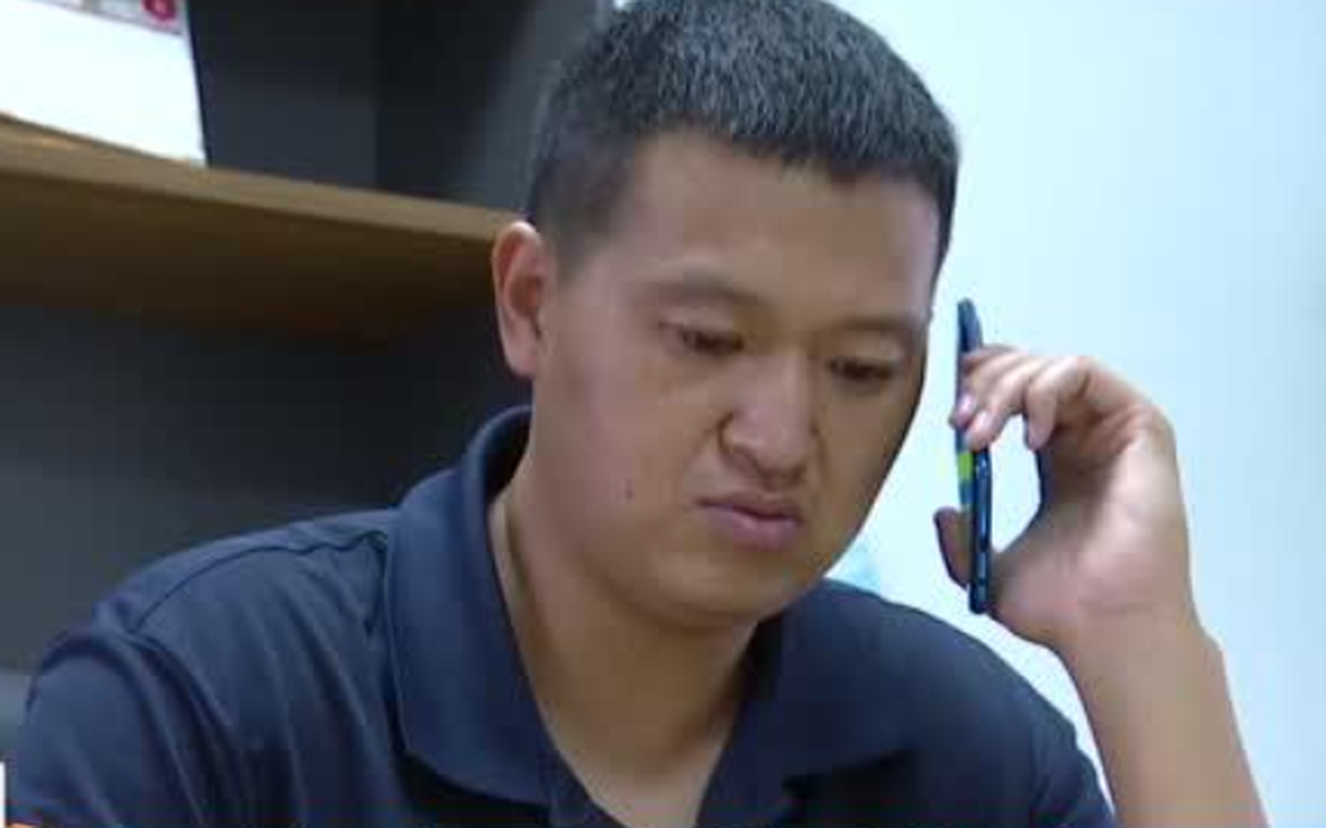 Khách mua xe báo chuyển khoản thành công 127 triệu đồng, 1 ngày sau người đàn ông kiểm tra tài khoản rồi lập tức báo công an