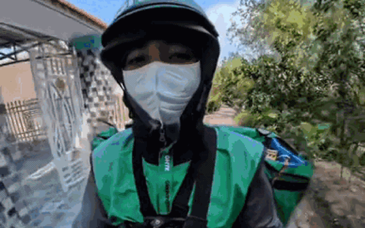 Shipper miền Tây: Giao đơn hàng nặng 1kg được khách cho ngược "vật" nặng 15kg, chở muốn cong xe nhưng không thể bỏ