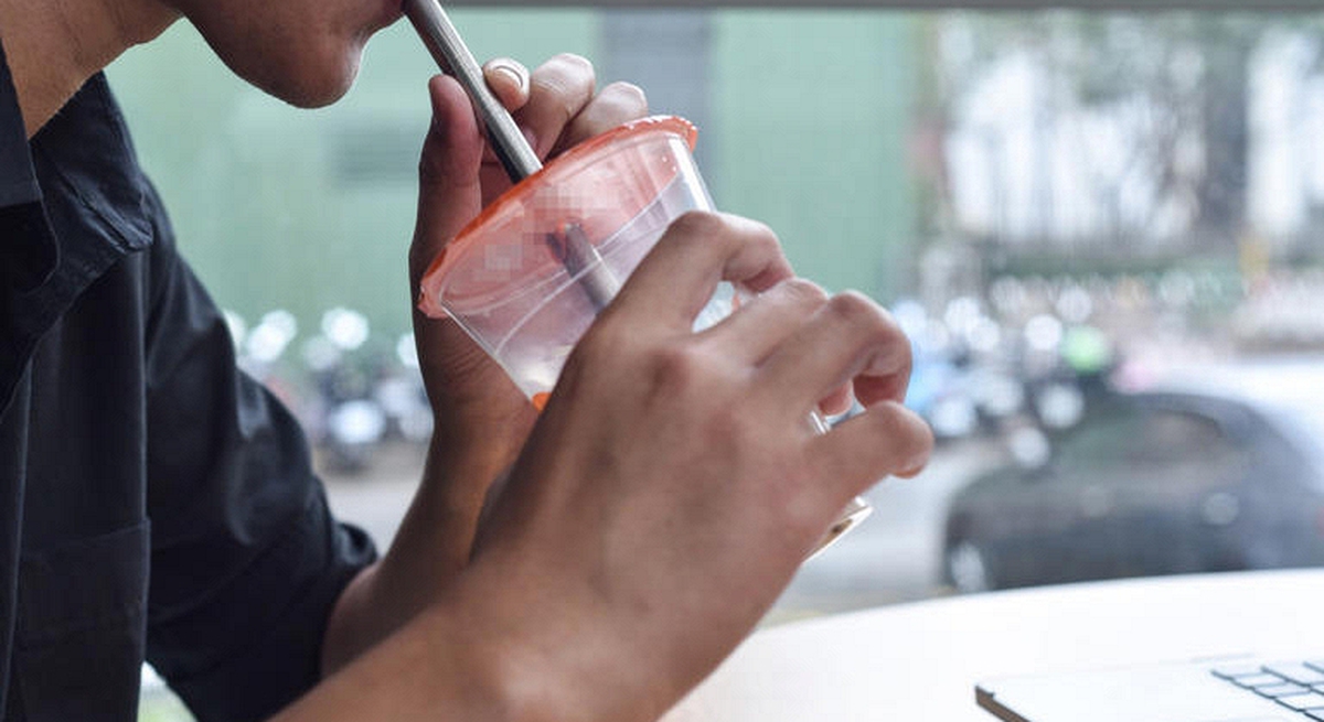 Nam thanh niên 32 tuổi mắc tiểu đường vì "1 thói quen"! Bác sĩ cảnh báo: Tiểu đường trước tuổi 40 rất nguy hiểm, có thể gây suy tạng sớm