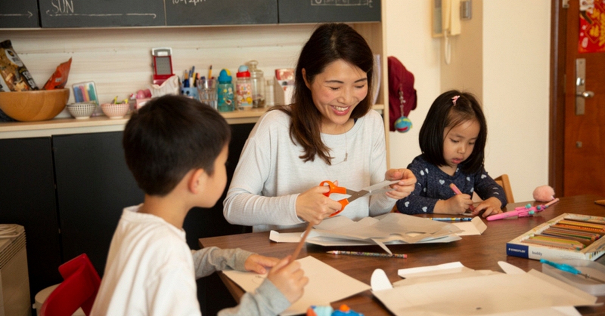 Đừng ép mình làm cha mẹ hoàn hảo, chỉ cần kiên trì 5 điều này con sẽ tự khắc ưu tú