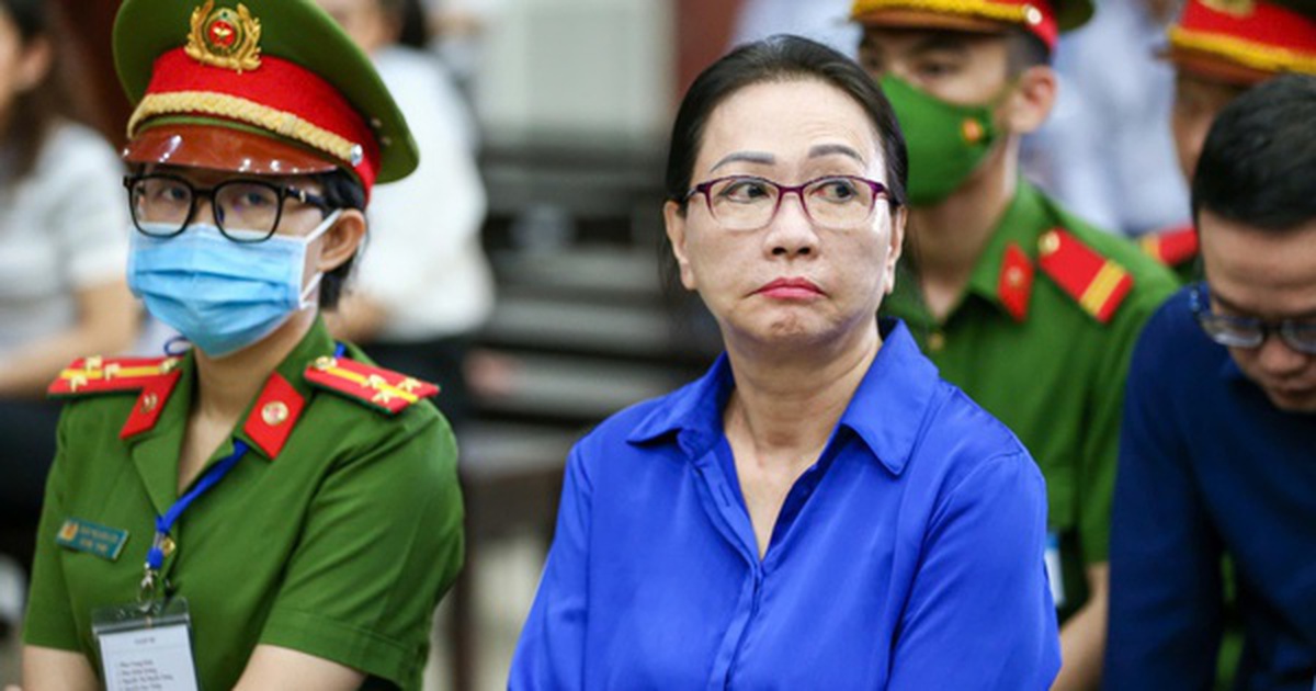 Những lần điều chỉnh giá bộ sưu tập du thuyền của bà Trương Mỹ Lan