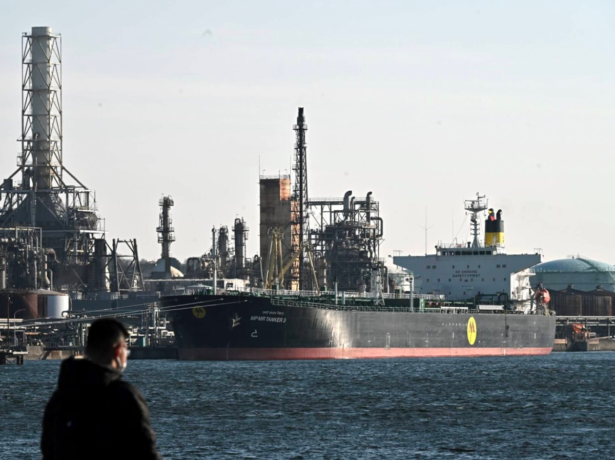 "Trái ngọt" liên tục đến với Mỹ: Đội tàu quy mô chưa từng có đang nối đuôi nhau đến "đường tắt vàng" để lấy dầu thô Mỹ, mang đến châu Á