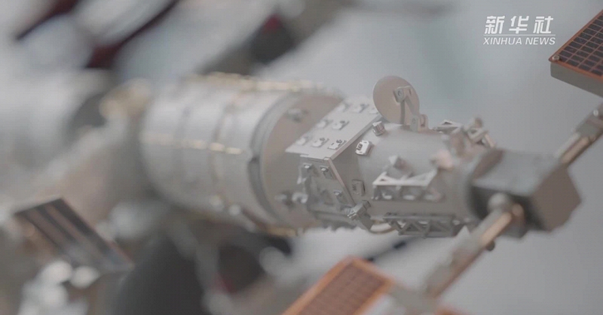 Trung Quốc tạo ra "bộ não mỏng hơn cả giấy", thách thức thế độc quyền của phương Tây suốt nhiều năm