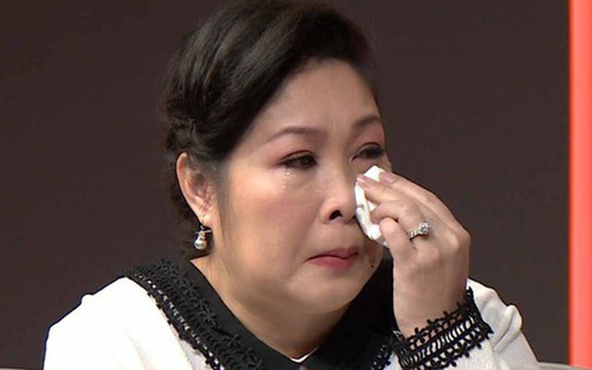 Nữ NSND là bà chủ bị đàn em từ chối thẳng: "Không chị ạ!"