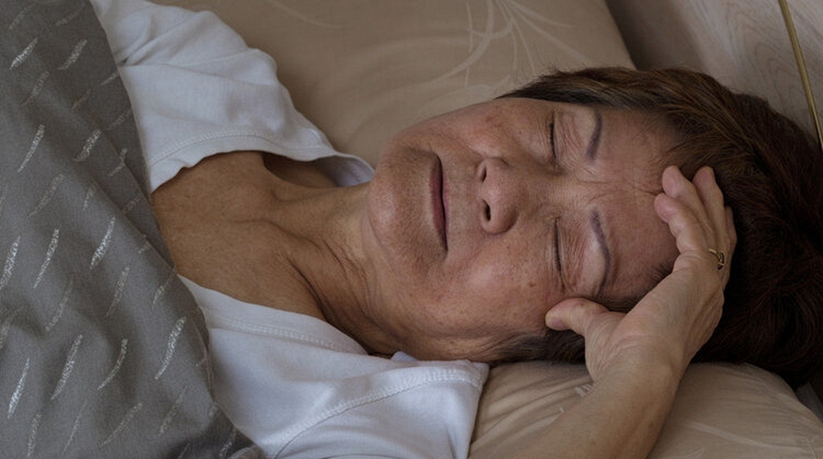 Ngày càng nhiều người tử vong vì ung thư, bác sĩ nói thẳng: Thấy 5 dấu hiệu khi ngủ, khả năng cao bệnh đã "cận kề"