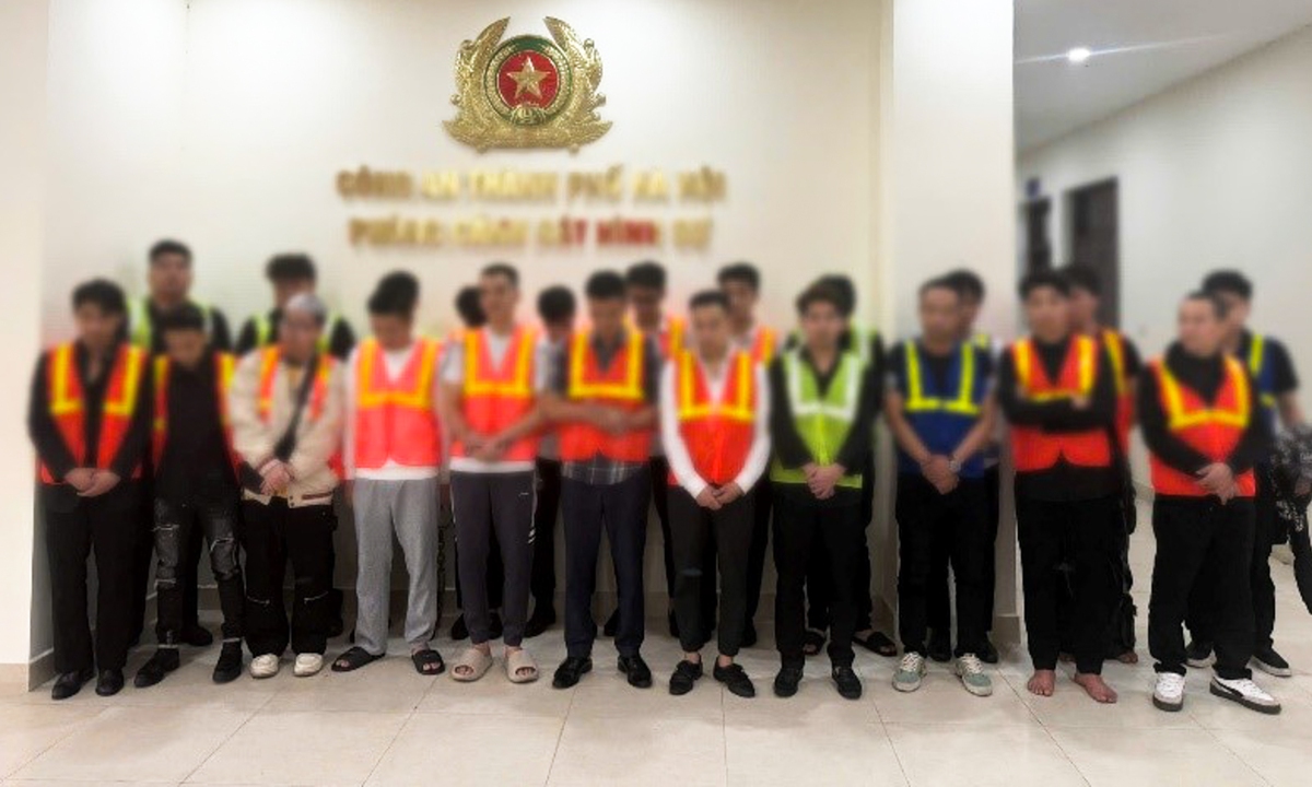 "Sành Lounge" bán nghìn ‘bóng cười’ cho khách mỗi ngày, 26 người bị khởi tố