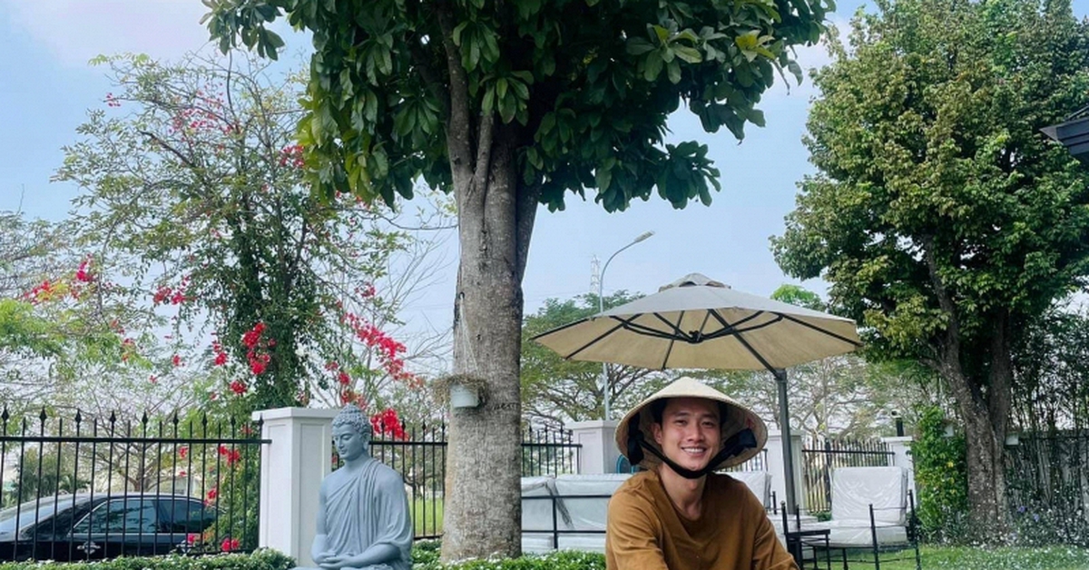 Nam diễn viên đẹp trai, giàu có, 38 tuổi chưa vợ con: "Mình đâu phải cái bóng đèn mà rực rỡ"