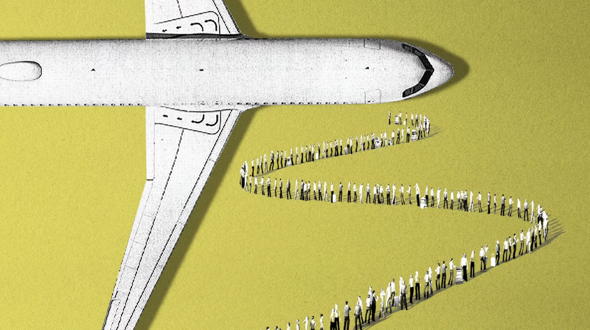 "Tôi phải bỏ bữa, vì muốn các con vẫn có thức ăn": Lời kêu cứu từ những nhân viên sân bay bị nợ lương nhiều tháng, phải đi vay nợ để sống