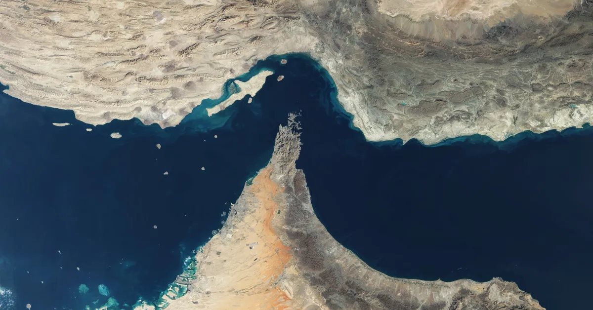 Iran báo tin không thể vui hơn về eo biển Hormuz