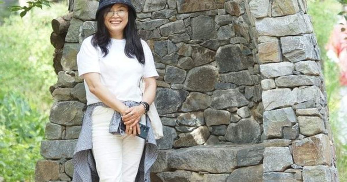 Sau tuổi 35, nhiều bà mẹ mới nhận ra: Có thu nhập riêng không chỉ là tiền, mà là sự tự tin