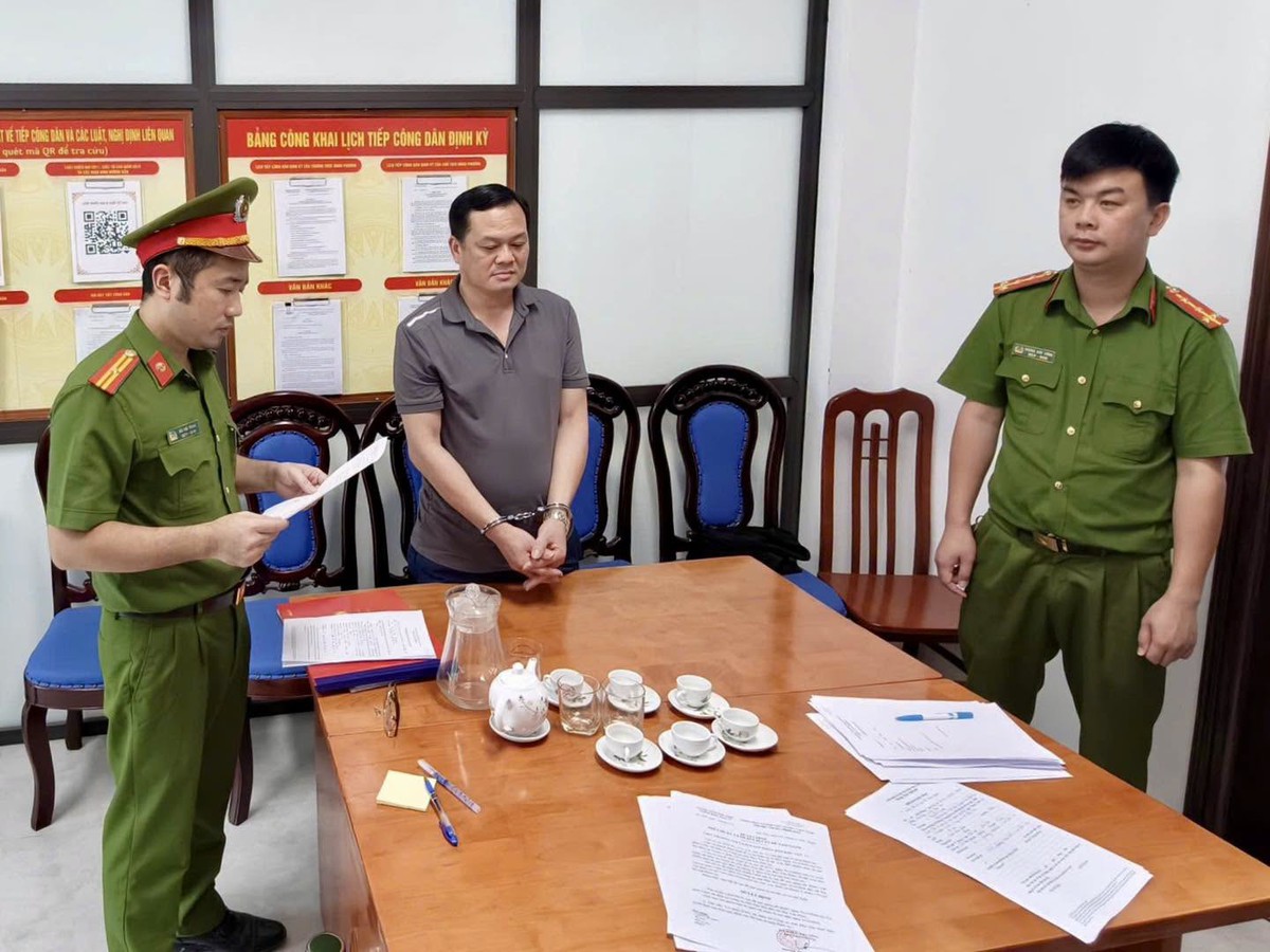 Chân dung nguyên cán bộ Uỷ ban Kiểm tra Tỉnh uỷ Bùi Văn Phúc SN 1981 vừa bị bắtSN 1981