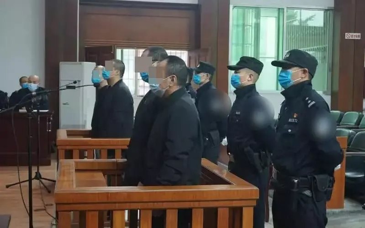 Đột kích đường dây sản xuất, mua bán "thịt bẩn" rồi tuồn đi khắp các vùng: Số tiền lên tới 1,5 tỷ đồng