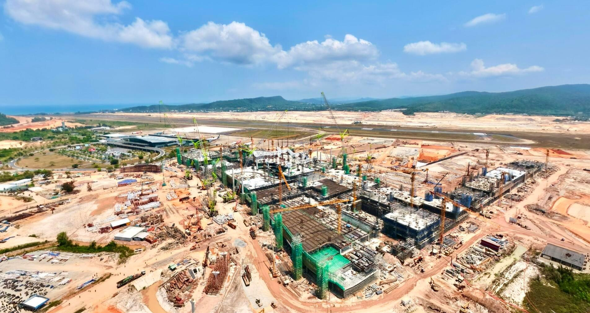 Chưa từng có trong lịch sử hàng không Việt Nam, Sun Group lập kỷ lục tiến độ thi công "thần tốc" một hạng mục trong đại công trình phục vụ APEC 2027