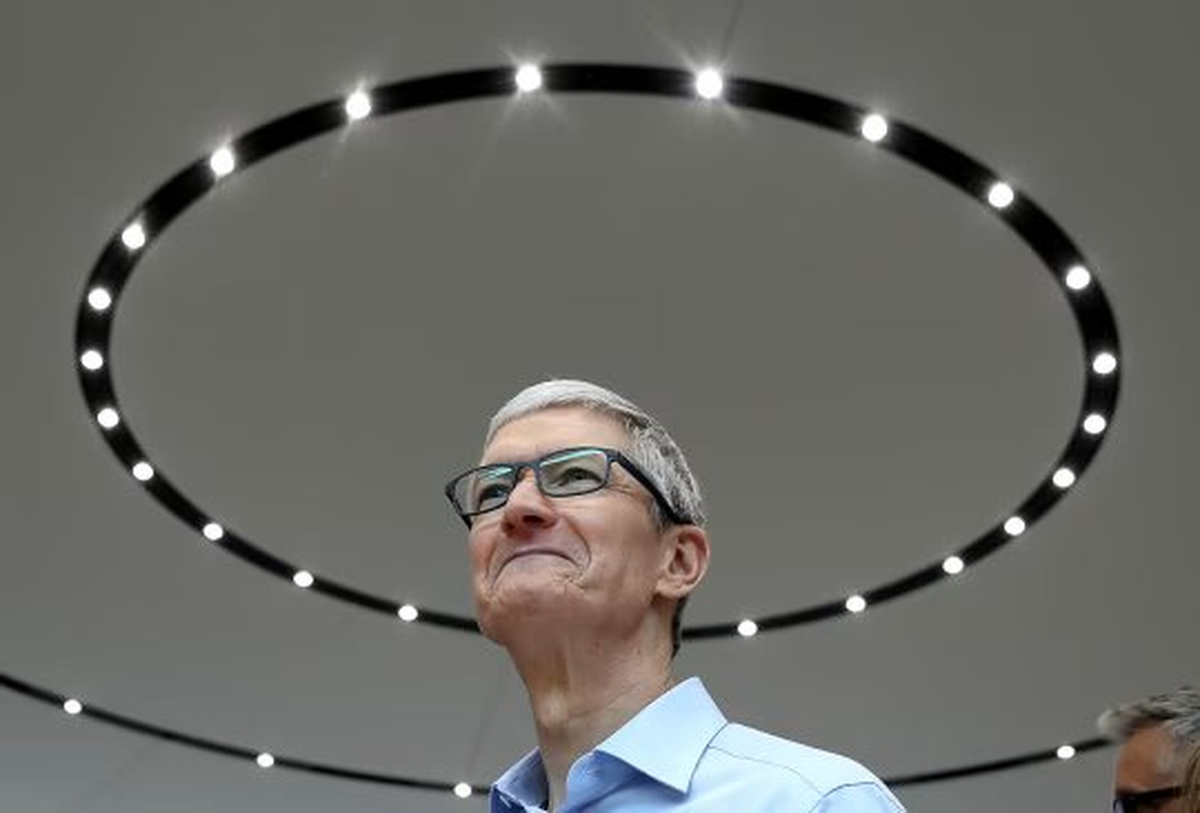 Kết thúc kỷ nguyên Tim Cook: 15 năm lẫy lừng và dấu chấm hỏi AI trị giá hàng nghìn tỷ USD