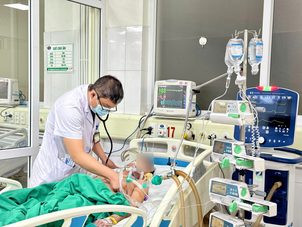 Cúm B diễn biến nặng ở người có bệnh nền: Bệnh viện Bệnh Nhiệt đới Trung ương cảnh báo từ các ca cấp cứu