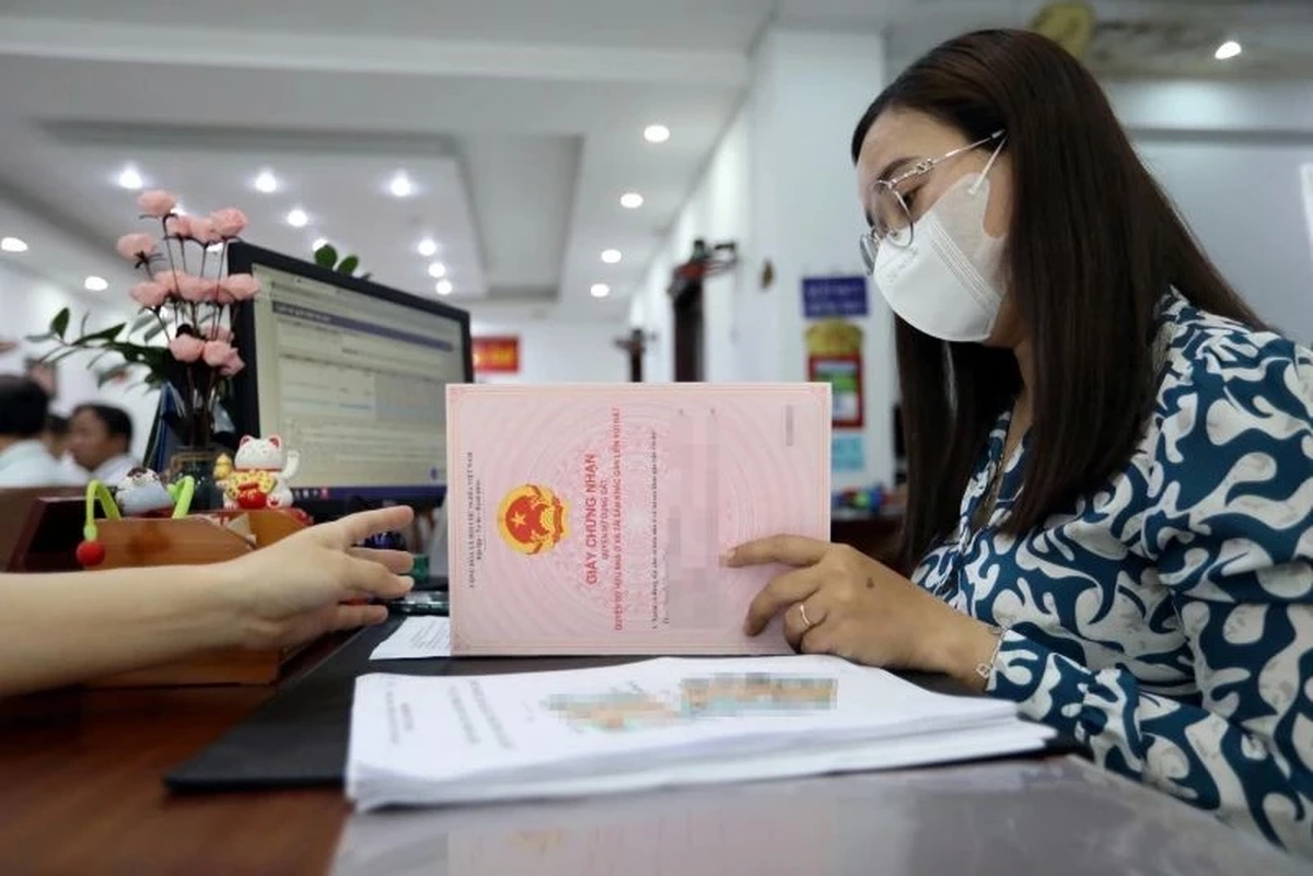 Công chứng giao dịch bất động sản không phụ thuộc địa giới sẽ "thực hiện theo lộ trình"