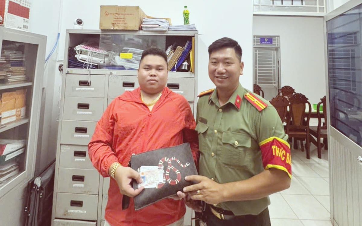 Học sinh lớp 8 nhặt được túi chứa hàng trăm tờ tiền, tổng cộng 215,6 triệu đồng: Công an sử dụng biện pháp nghiệp vụ vào cuộc