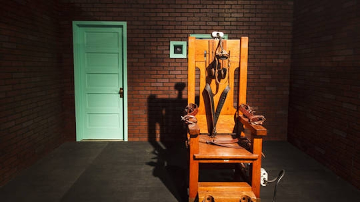 Mỹ khôi phục xử tử bằng khí độc, ghế điện và xử bắn