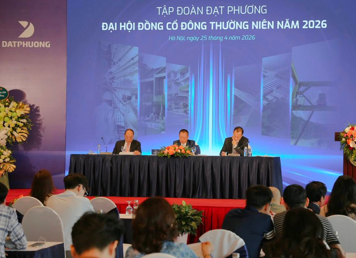 ĐHĐCĐ Đạt Phương: Kỳ vọng nhà máy kính có lãi từ 2027, “bắt tay” Vingroup làm đường sắt tốc độ cao