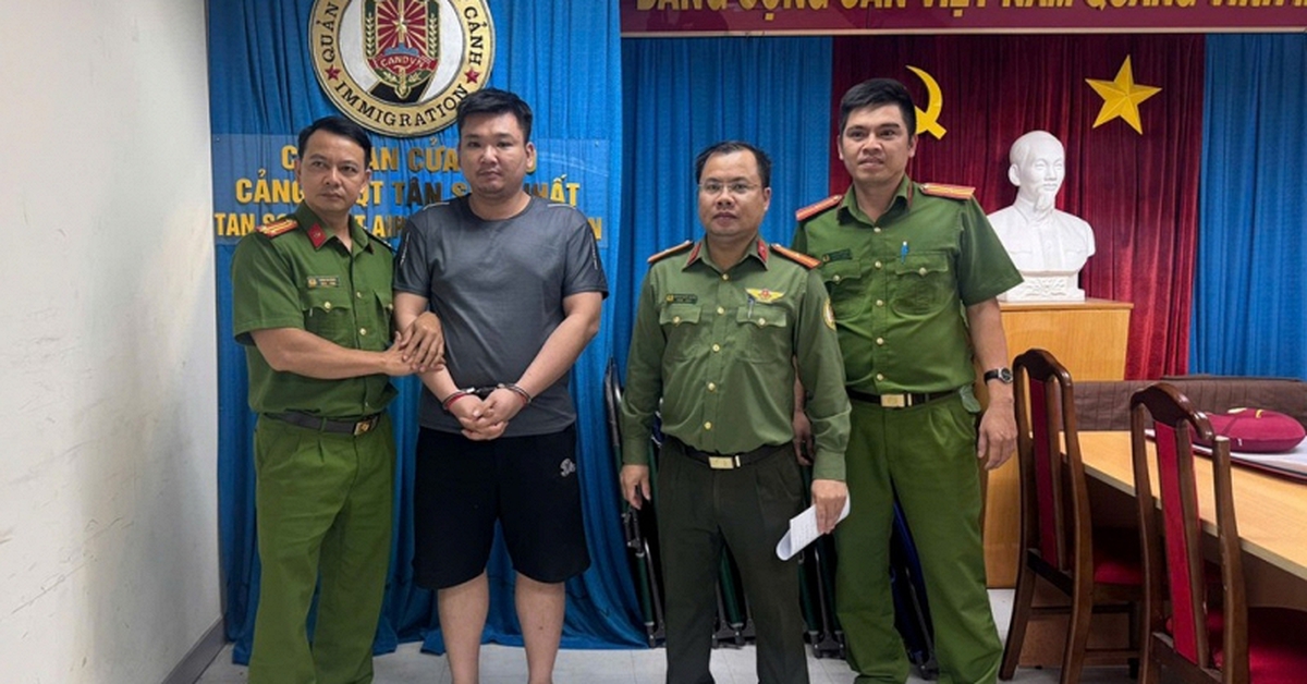 Bắt trợ lý cửa hàng Huỳnh Thanh Phú SN 1995