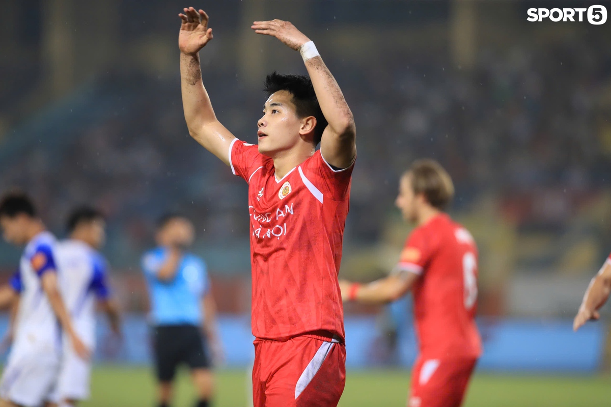 Lần đầu tiên của Đình Bắc